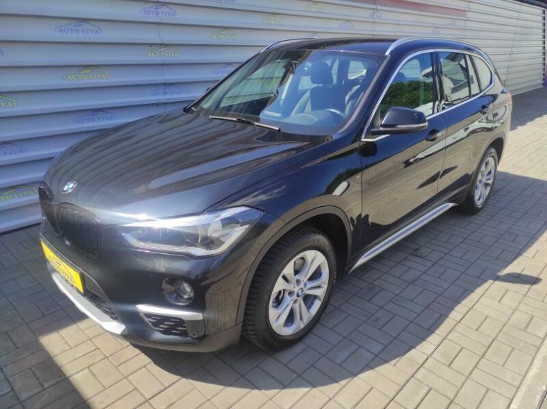 BMW X1 - hlavní foto