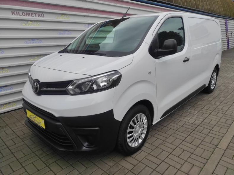 Toyota ProAce - hlavní fotka