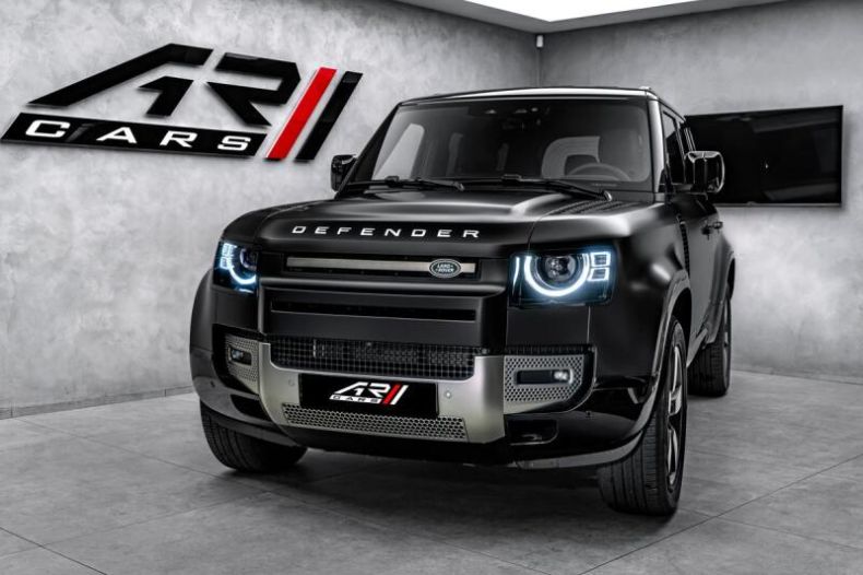 Land Rover Defender - hlavní fotka