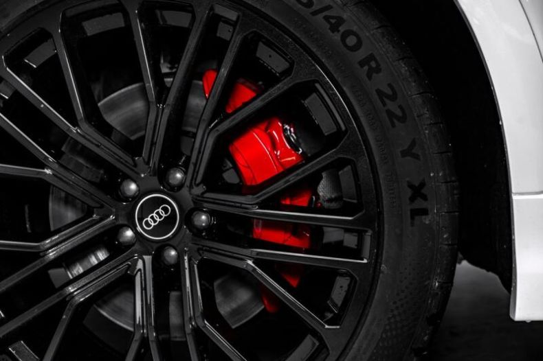 Audi Q8 - hlavní fotka