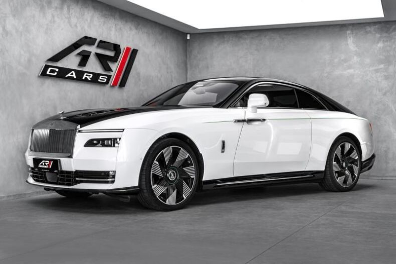 Rolls-Royce Spectre - hlavní foto
