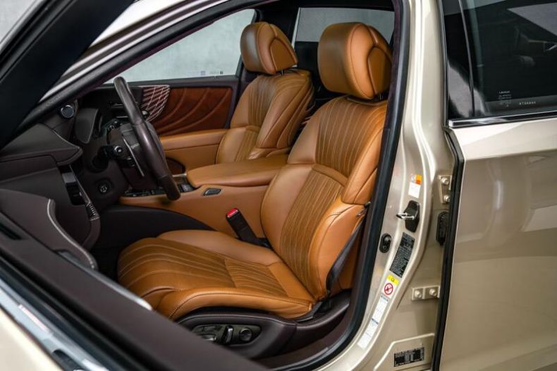Lexus LS 500 - hlavní fotka