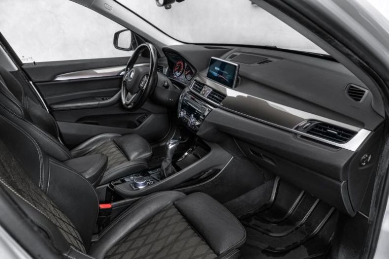 BMW X1 - hlavní fotka