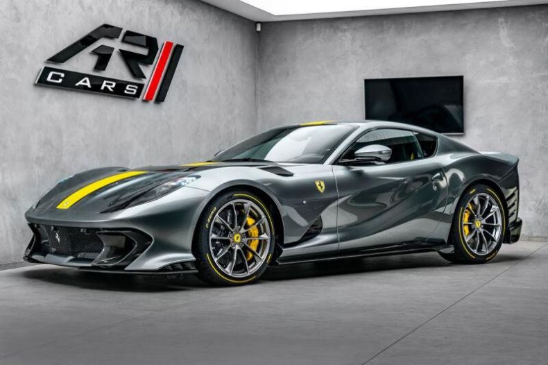 Ferrari 812 - hlavní foto