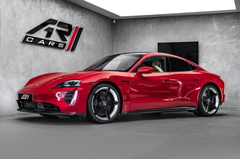 Porsche Taycan - hlavní foto