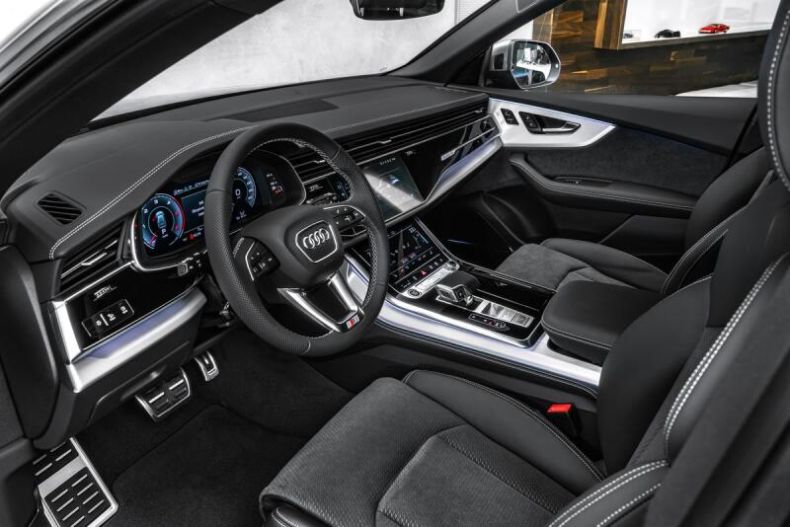 Audi Q8 - hlavní foto