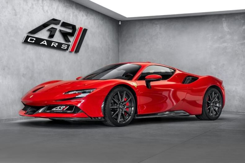 Ferrari SF90 - hlavní foto