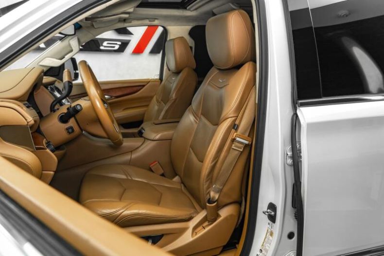 Cadillac Escalade - hlavní fotka