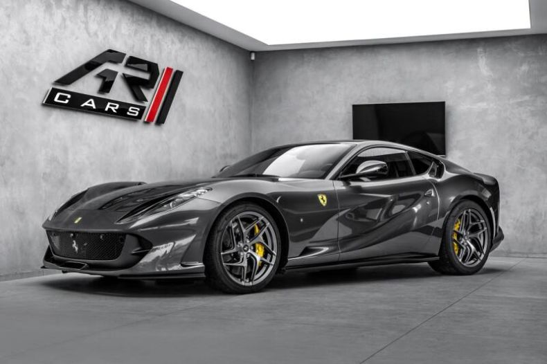 Ferrari 812 Superfast - hlavní fotka