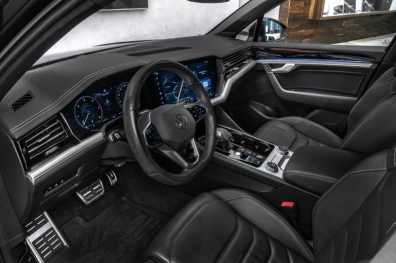 Volkswagen Touareg - hlavní fotka