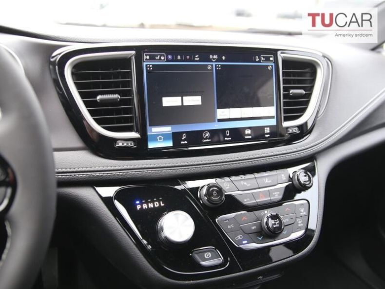 Chrysler Pacifica - hlavní fotka inzerátu