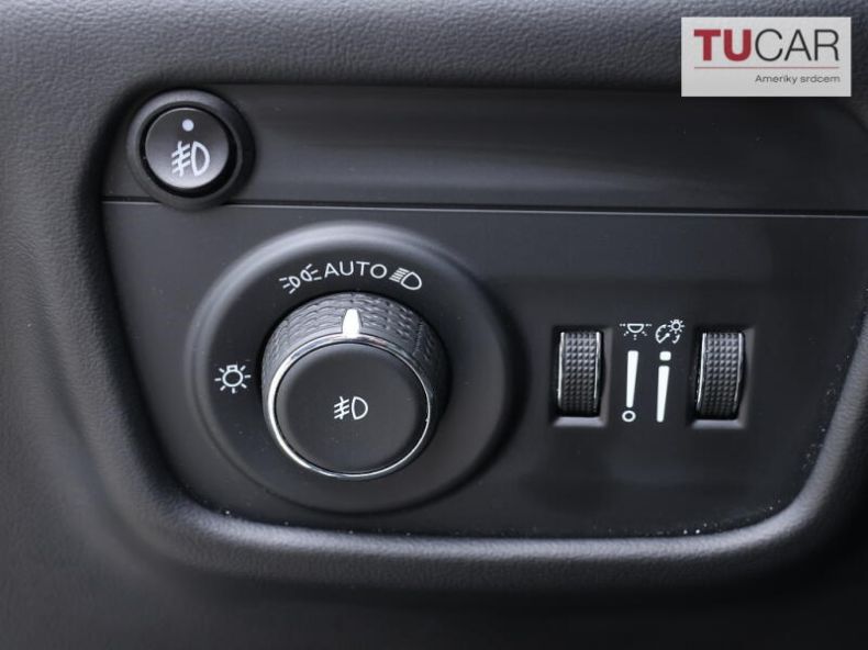 Jeep Grand Cherokee - hlavní fotka