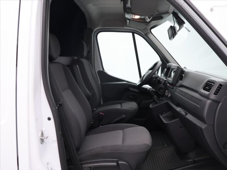 Renault Master - hlavní fotka