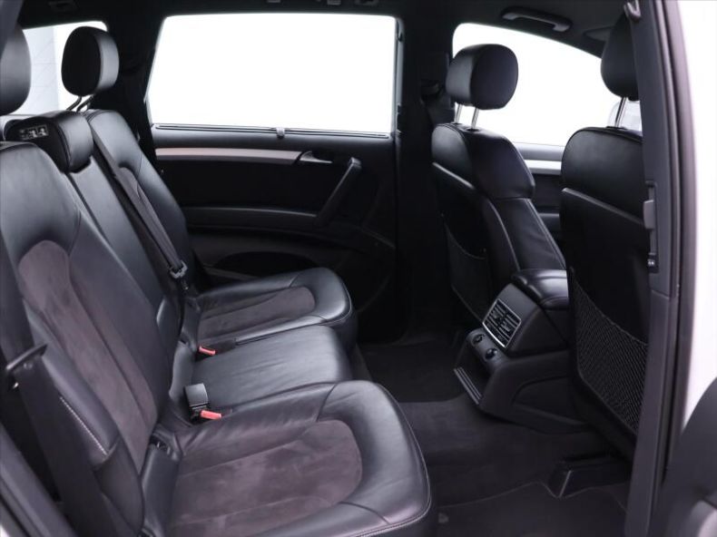 Audi Q7 - hlavní fotka