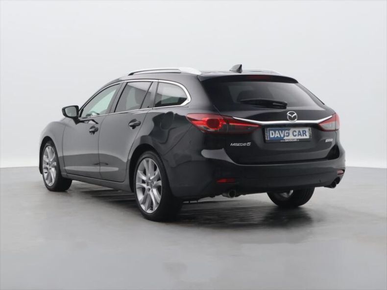 Mazda 6 - hlavní fotka