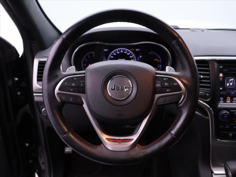 Jeep Grand Cherokee - hlavní fotka