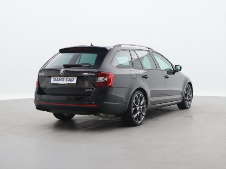 Škoda Octavia - hlavní fotka