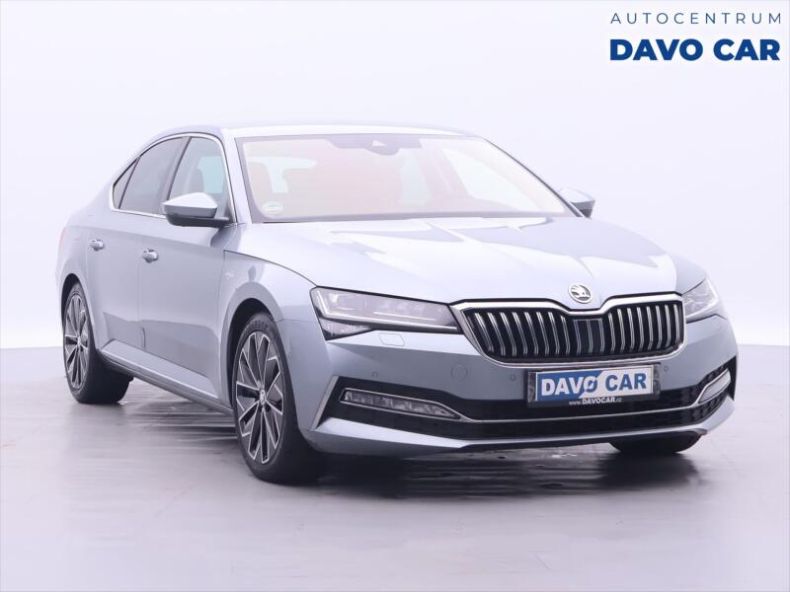 Škoda Superb - hlavní foto