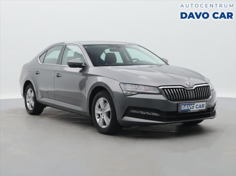 Škoda Superb - hlavní foto