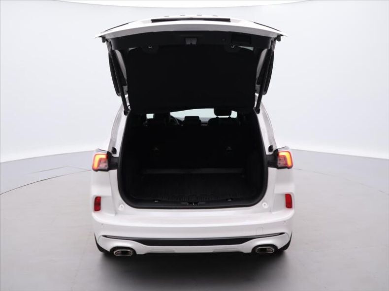 Ford Kuga - hlavní fotka