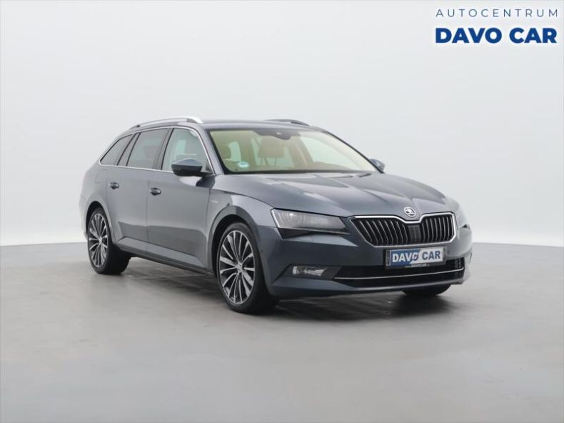 Škoda Superb - hlavní foto