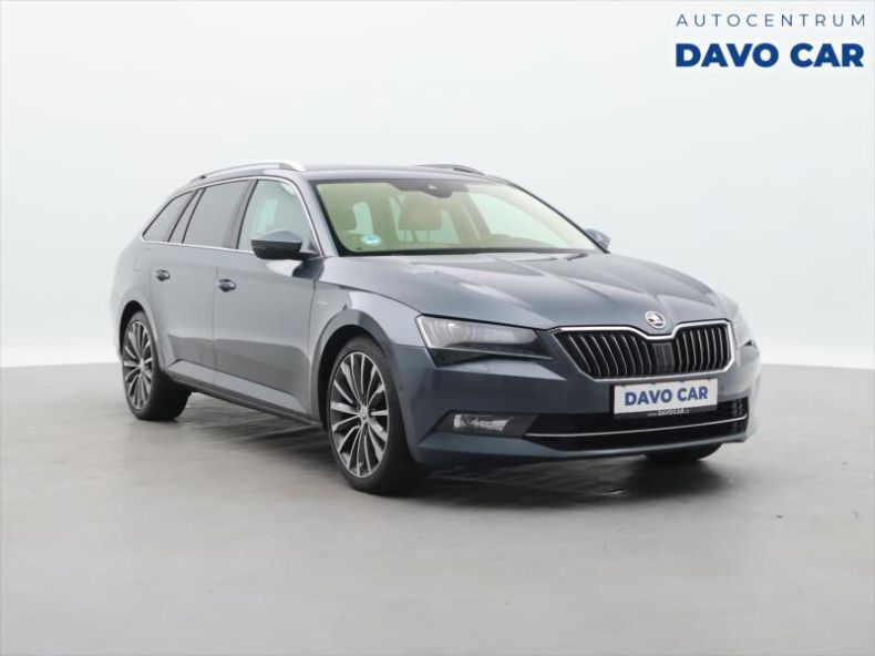 Škoda Superb - hlavní foto