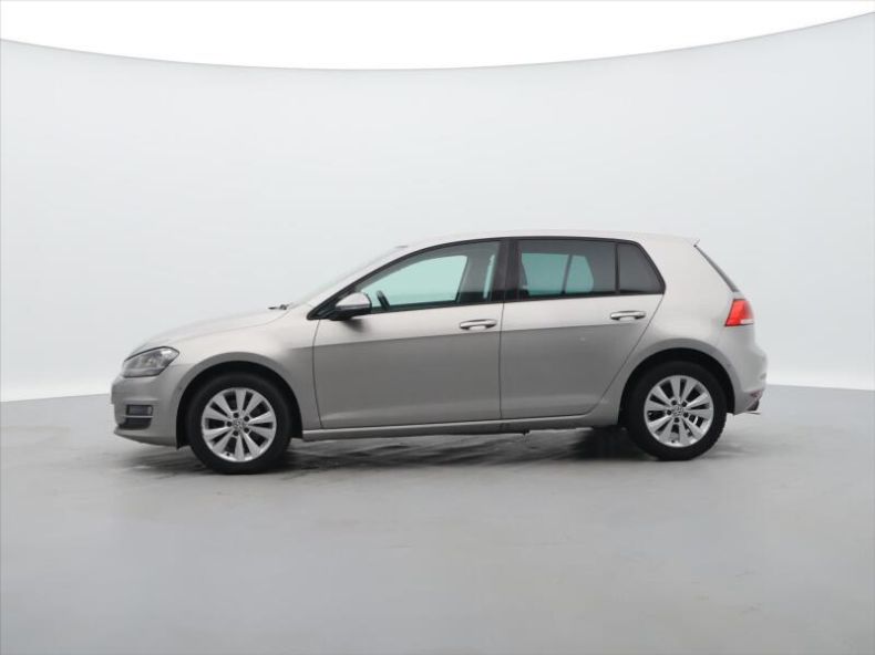 Volkswagen Golf - hlavní fotka