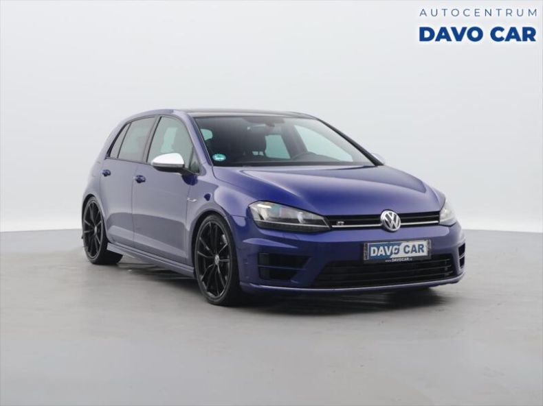 Volkswagen Golf - hlavní foto