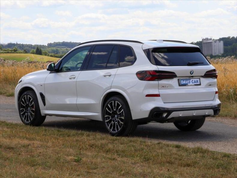 BMW X5 - hlavní fotka
