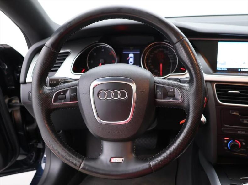 Audi A5 - hlavní fotka