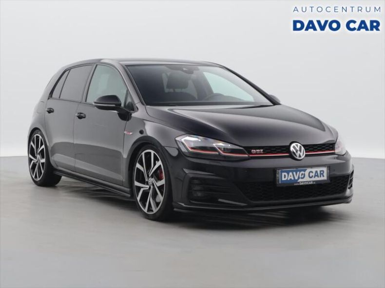 Volkswagen Golf - hlavní foto