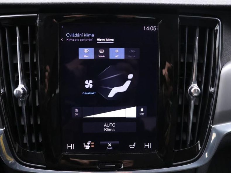 Volvo V90 - hlavní fotka