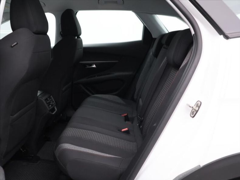 Peugeot 3008 - hlavní fotka