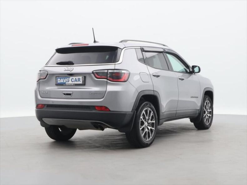 Jeep Compass - hlavní foto