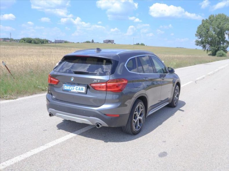 BMW X1 - hlavní fotka