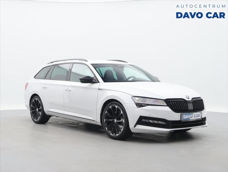 Škoda Superb - hlavní foto