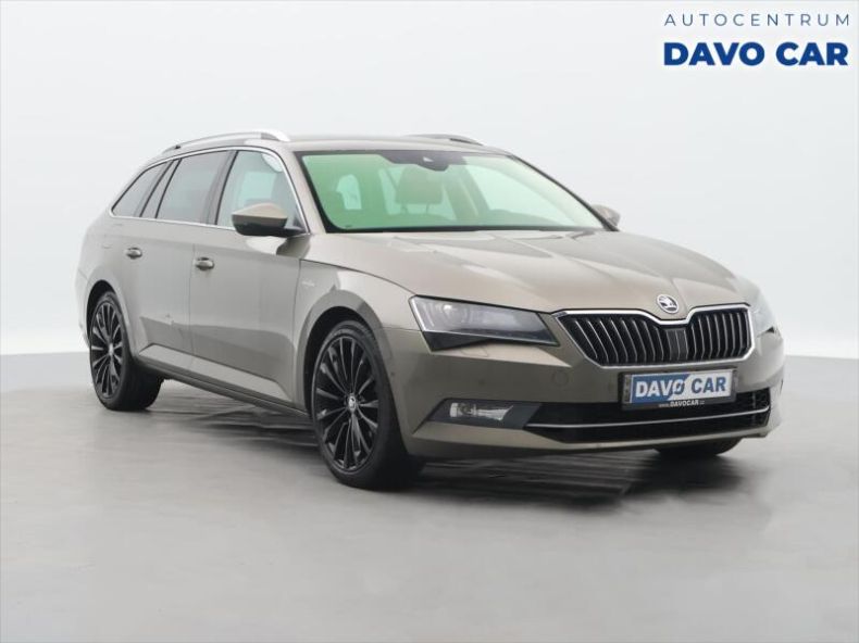 Škoda Superb - hlavní foto