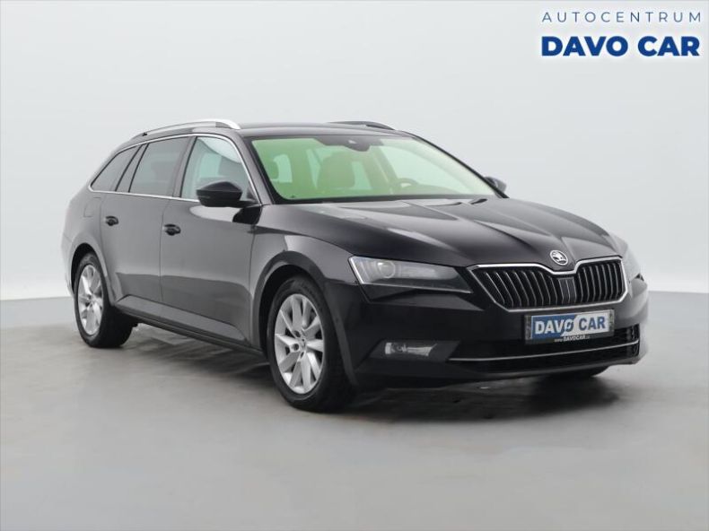 Škoda Superb - hlavní foto
