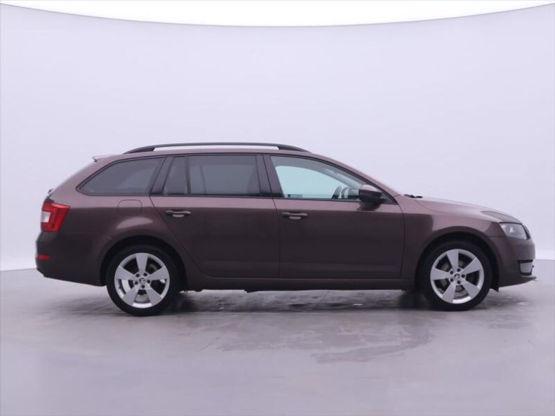 Škoda Octavia - hlavní fotka