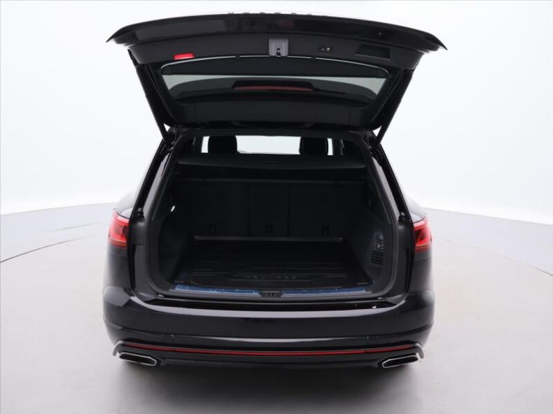 Volkswagen Touareg - hlavní fotka