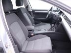 Volkswagen Passat - fotka číslo 12