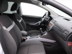 Ford Kuga - fotka číslo 10