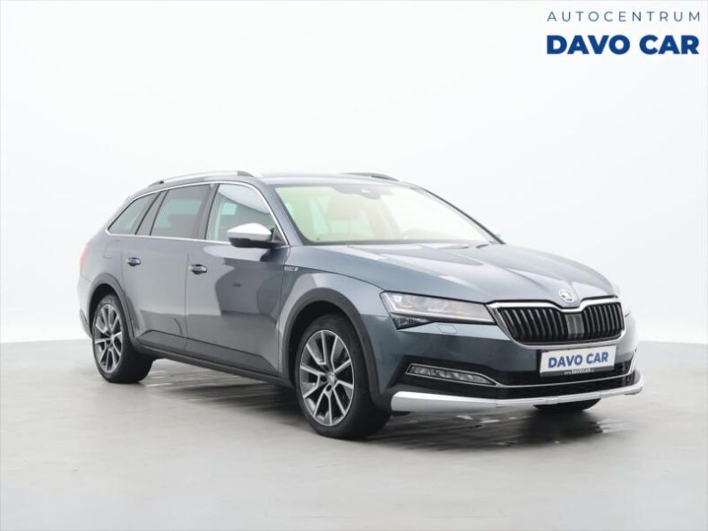 Škoda Superb - hlavní foto