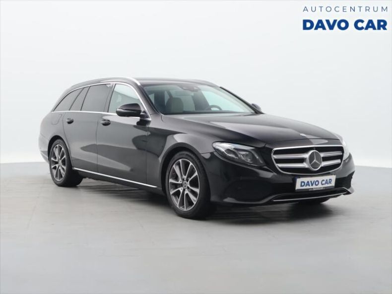 Mercedes Třída E - hlavní foto