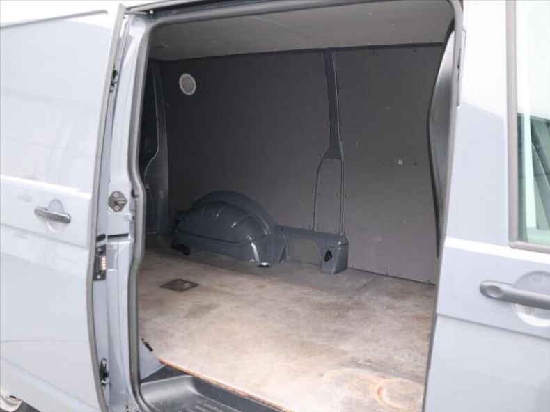 Volkswagen Transporter - hlavní fotka