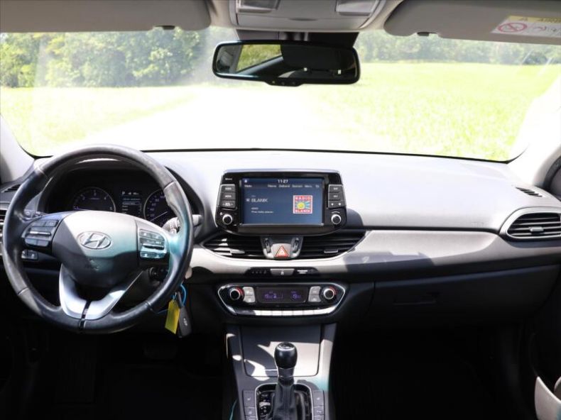Hyundai i30 - hlavní fotka
