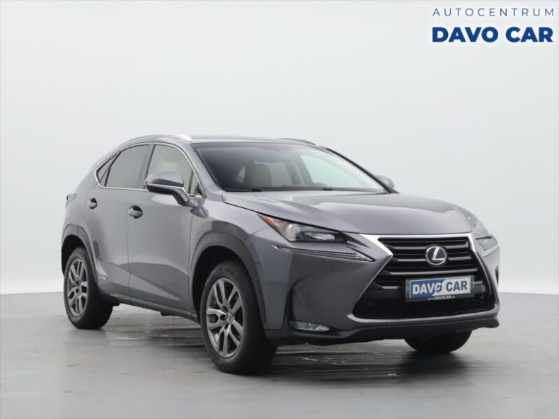 Lexus NX 300h - hlavní foto