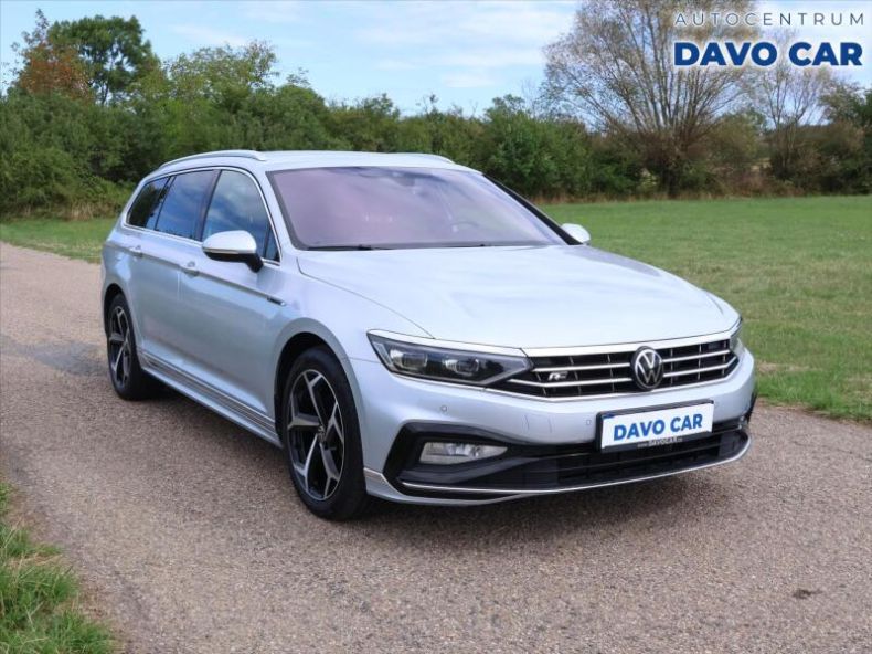 Volkswagen Passat - hlavní foto