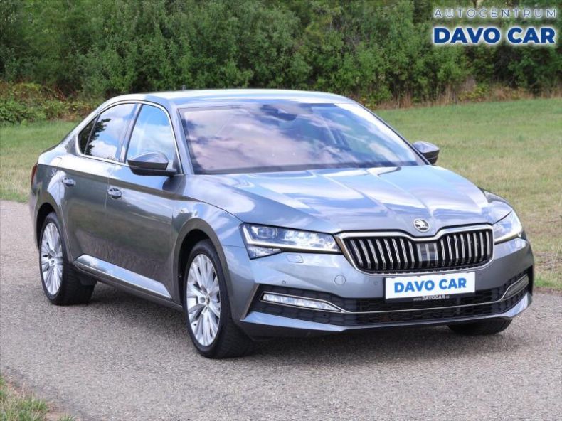 Škoda Superb - hlavní foto