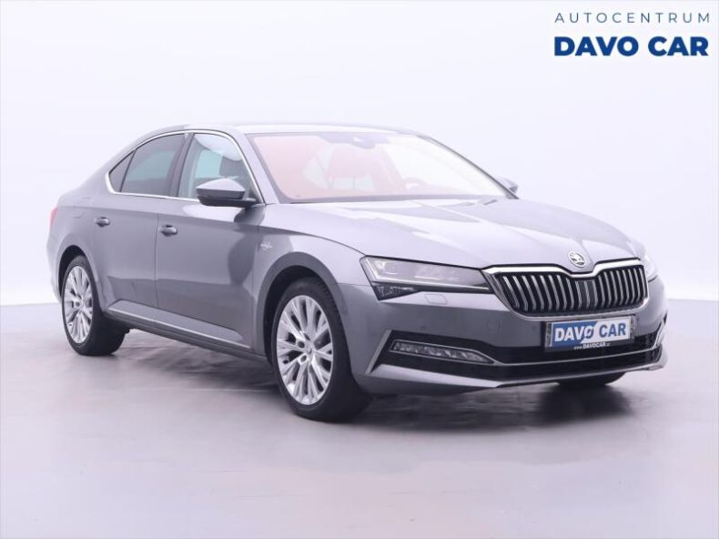Škoda Superb - hlavní foto